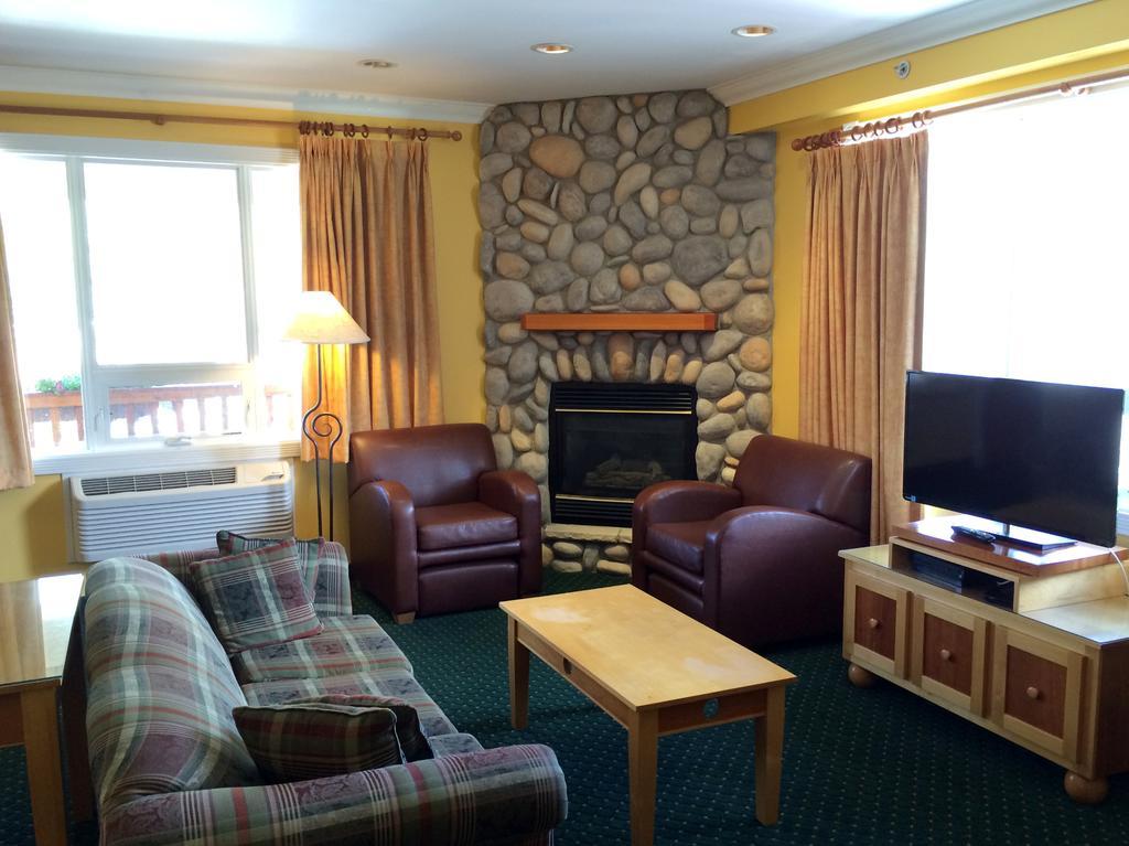 Park Place Lodge Fernie Habitación foto