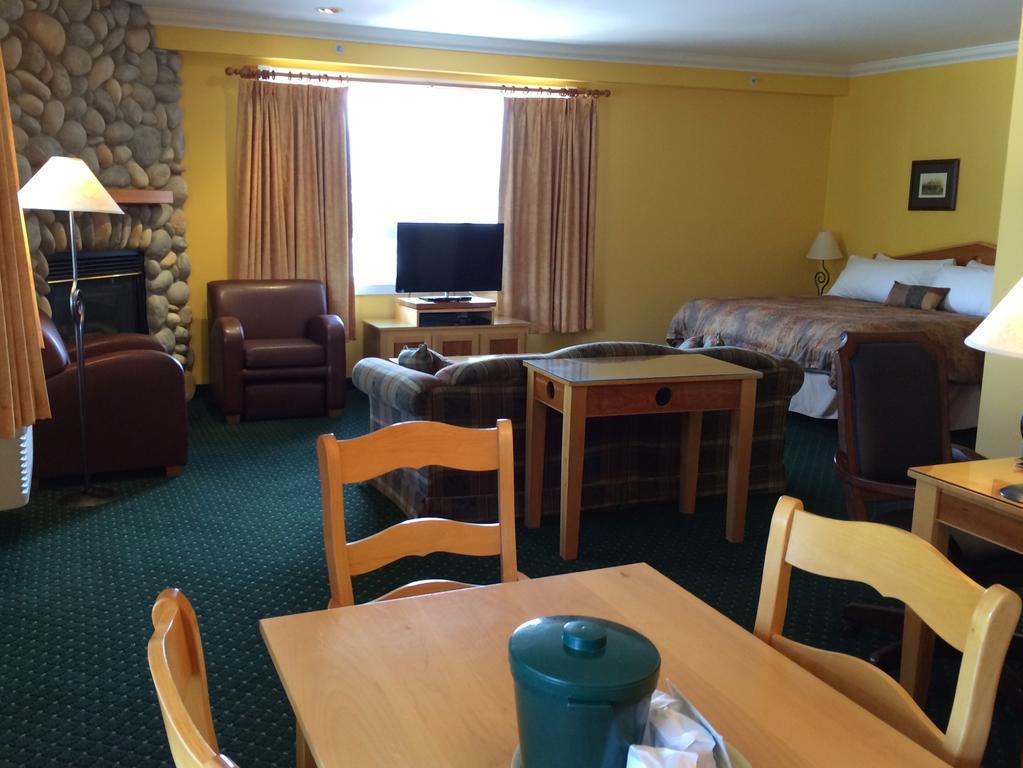 Park Place Lodge Fernie Exterior foto